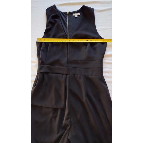 GB Black wrap shorts jumpsuit V-neck sleeveless Romper size (L) - Picture 8 of 14